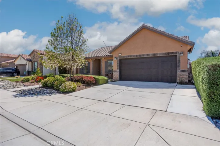 9431 Woodbrook Drive, Shafter, California 93263