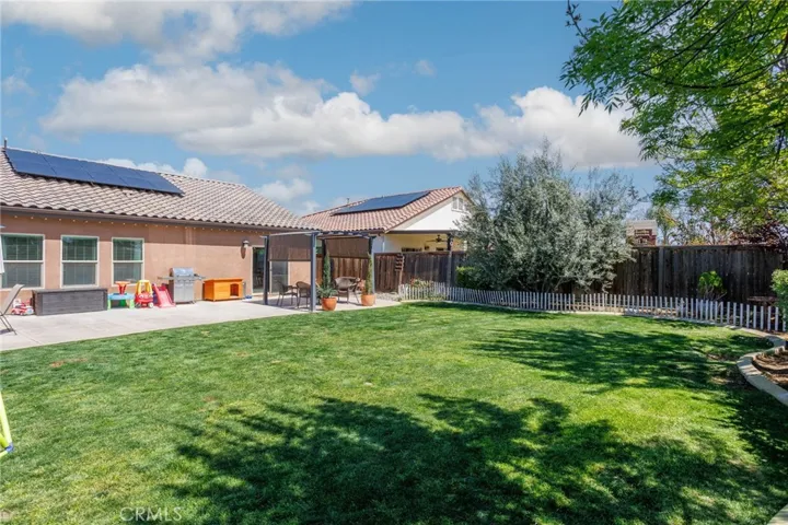 9431 Woodbrook Drive, Shafter, California 93263