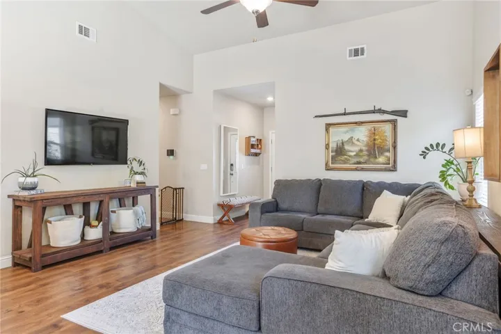9431 Woodbrook Drive, Shafter, California 93263
