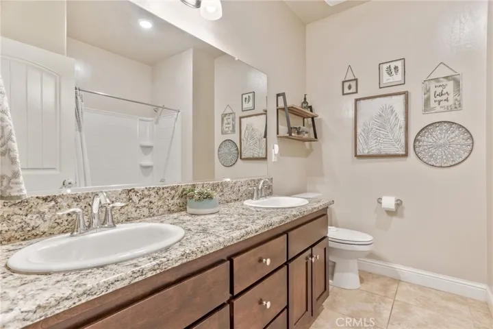 9431 Woodbrook Drive, Shafter, California 93263