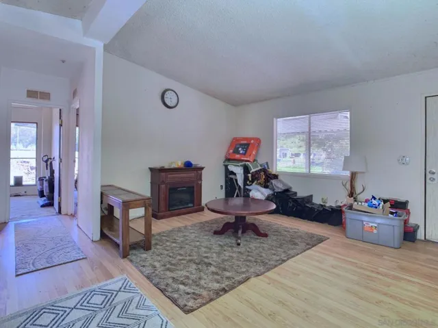 2056 Old Bend Rd, El Cajon, California 92021