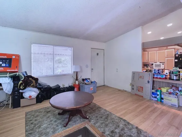 2056 Old Bend Rd, El Cajon, California 92021