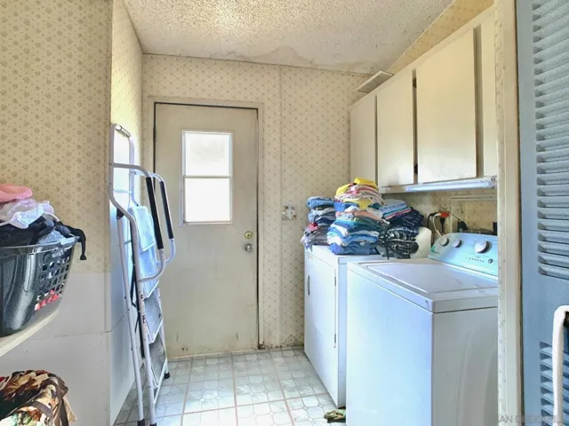 2056 Old Bend Rd, El Cajon, California 92021