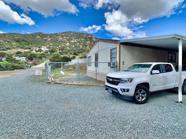 2056 Old Bend Rd, El Cajon, California 92021