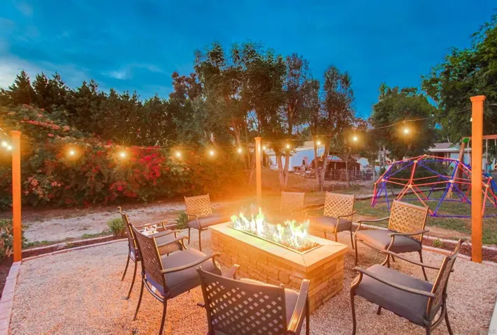 1566 La Vine Lane, Vista, California 92084