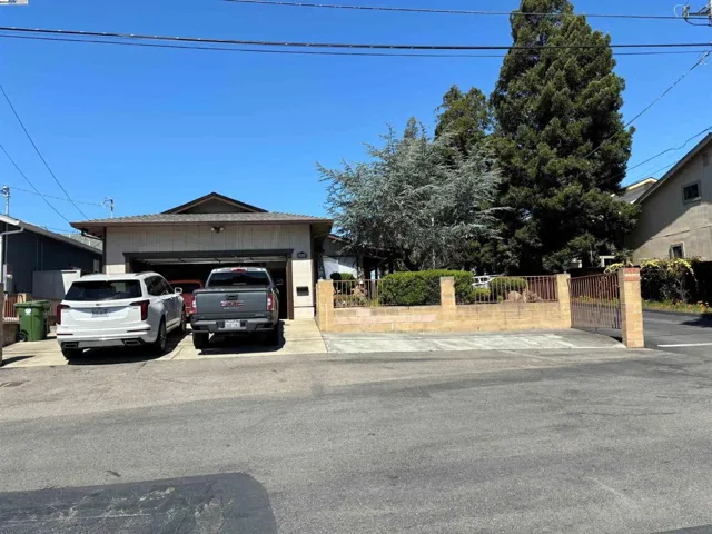 2962 Massachusetts St, Castro Valley, California 94546