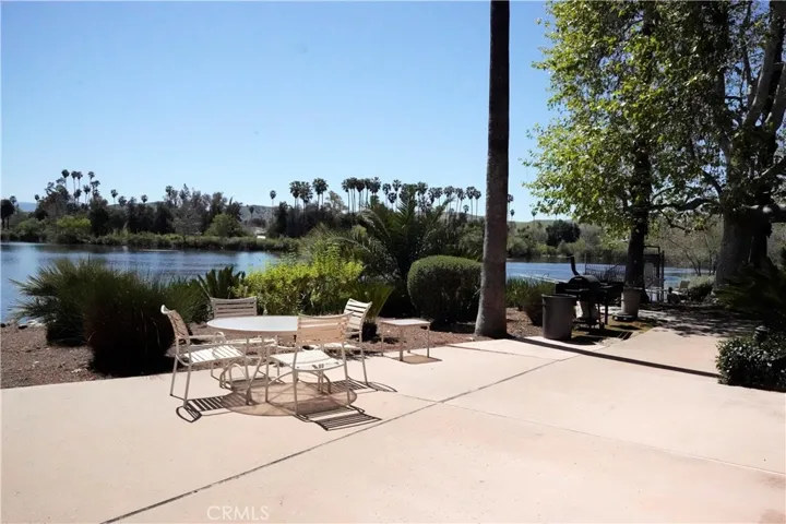 CLUBHOUSE OUTSIDE SEATING AREA