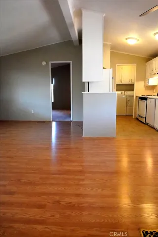 15111 Pipeline Avenue 14, Chino Hills, California 91709
