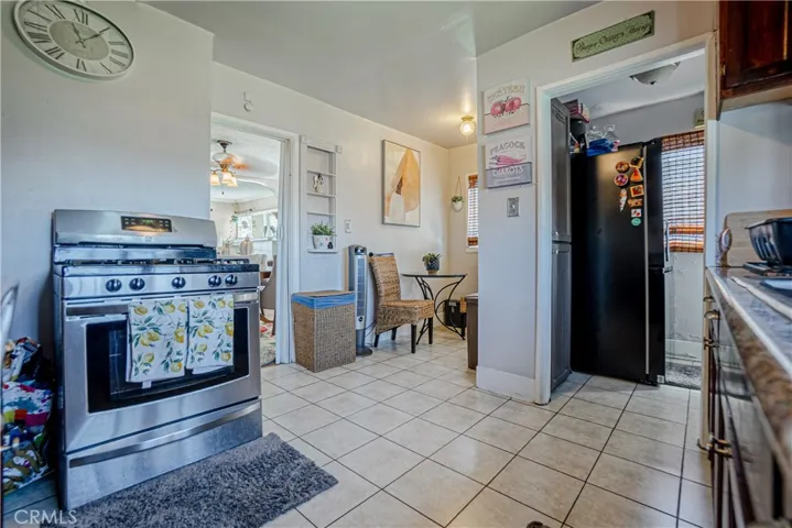 6031 4th Avenue, Los Angeles, California 90043