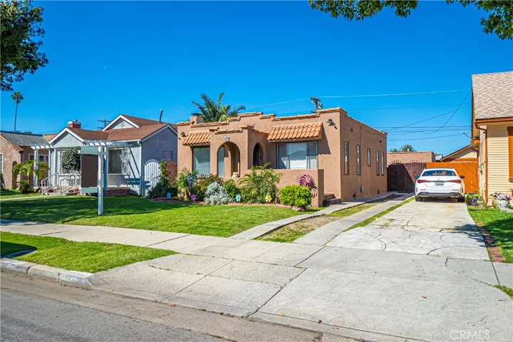 6031 4th Avenue, Los Angeles, California 90043