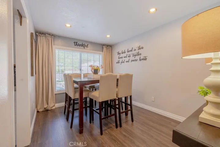 27533 Mariam Place, Saugus, California 91350