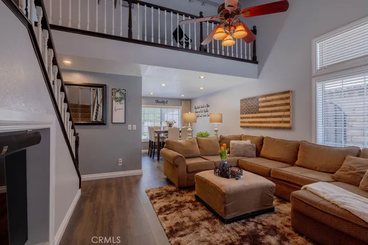 27533 Mariam Place, Saugus, California 91350