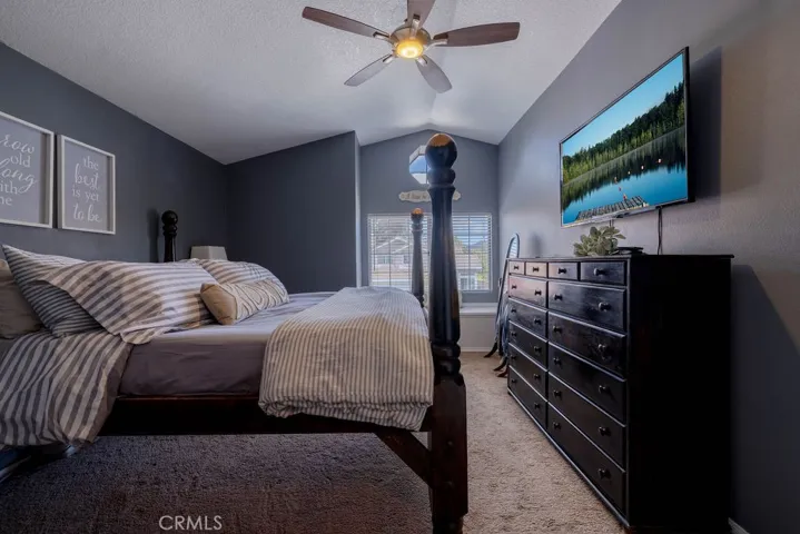 27533 Mariam Place, Saugus, California 91350