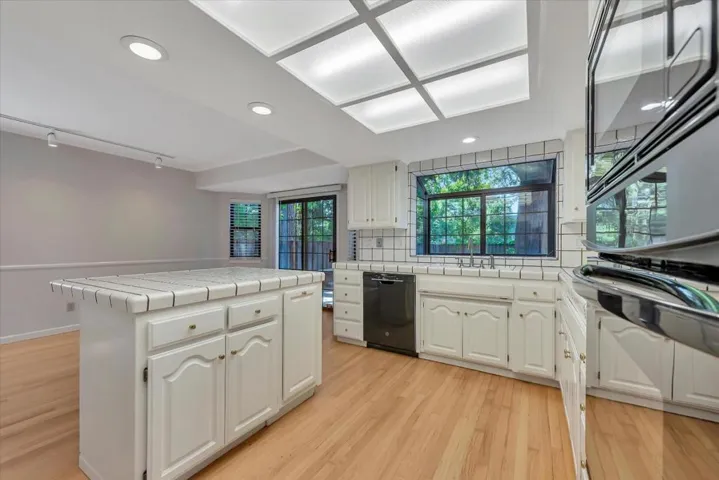 466 Monroe Drive, Palo Alto, California 94306