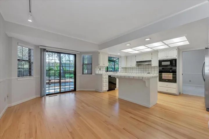 466 Monroe Drive, Palo Alto, California 94306