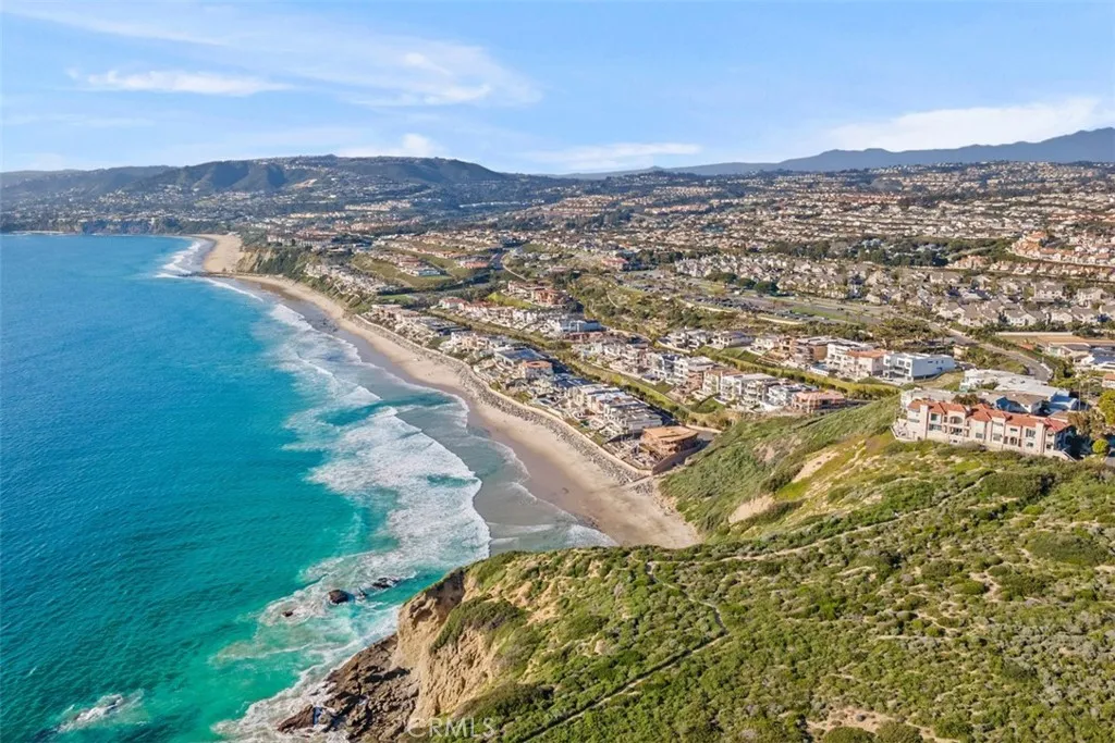 11 Beach View Ave, Dana Point, California 92629 home-pic-10