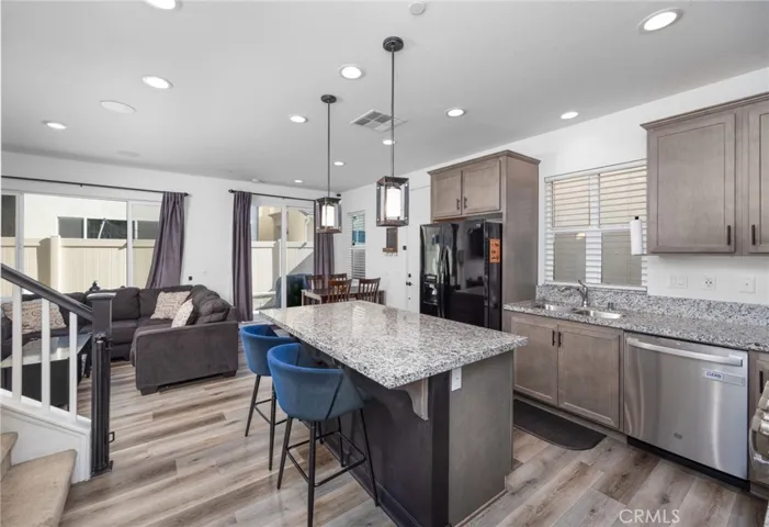 3827 Grant Street 42, Corona, California 92879