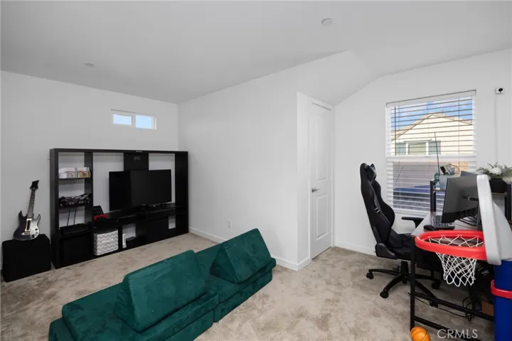 3827 Grant Street 42, Corona, California 92879