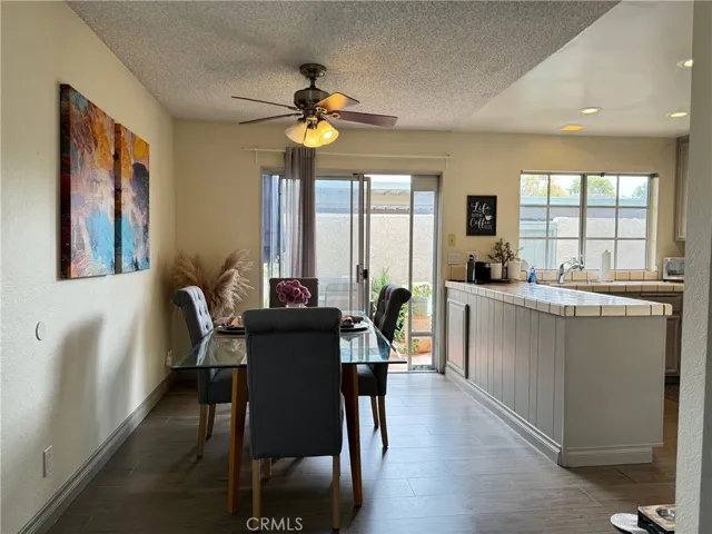 125 Oxford 30, Irvine, California 92612