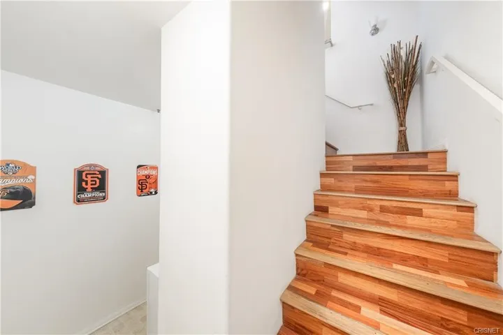 5210 Premiere Hills Circle 116, Woodland Hills, California 91364