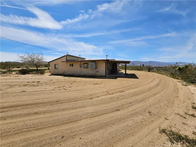 5566 Oleta Road, Johnson Valley, California 92285