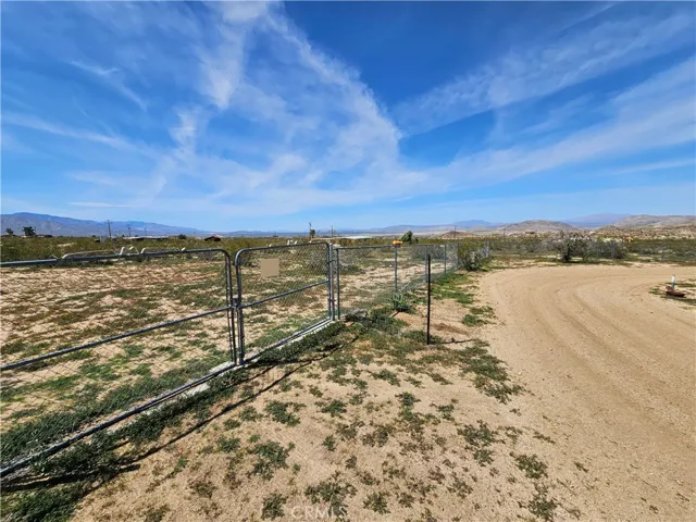 5566 Oleta Road, Johnson Valley, California 92285