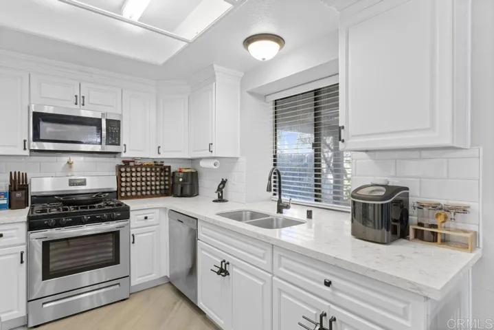 2270 Begonia Ct, Hemet, California 92545
