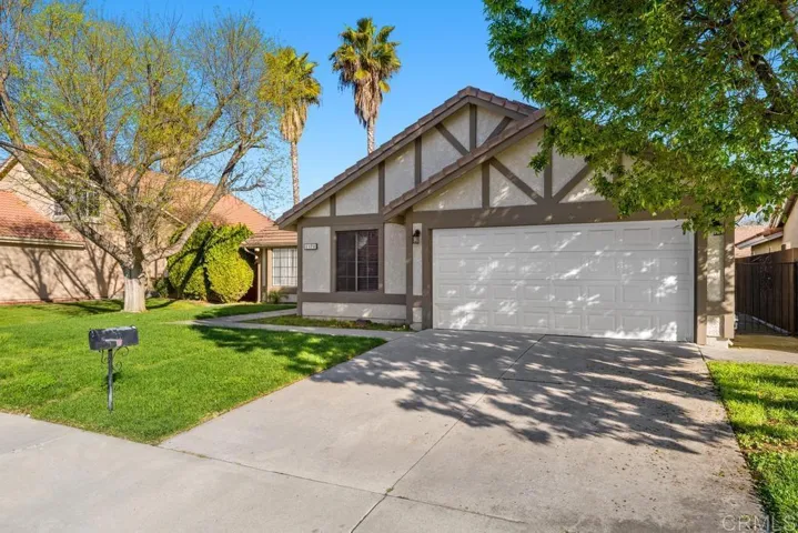 2270 Begonia Ct, Hemet, California 92545
