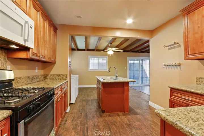 14103 S Parmelee Avenue, Compton, California 90222