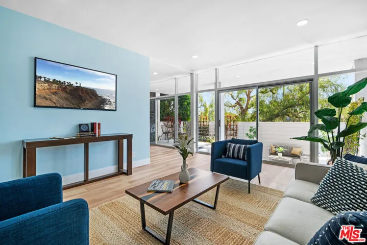 16601 W Marquez Avenue 101, Pacific Palisades, California 90272