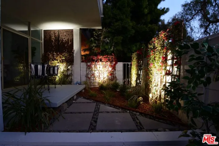 16601 W Marquez Avenue 101, Pacific Palisades, California 90272