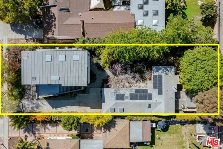 1337 Palms Boulevard, Venice, California 90291