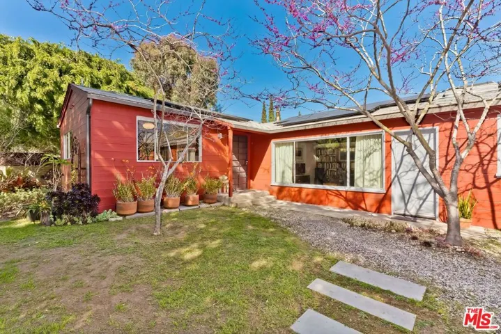 1337 Palms Boulevard, Venice, California 90291