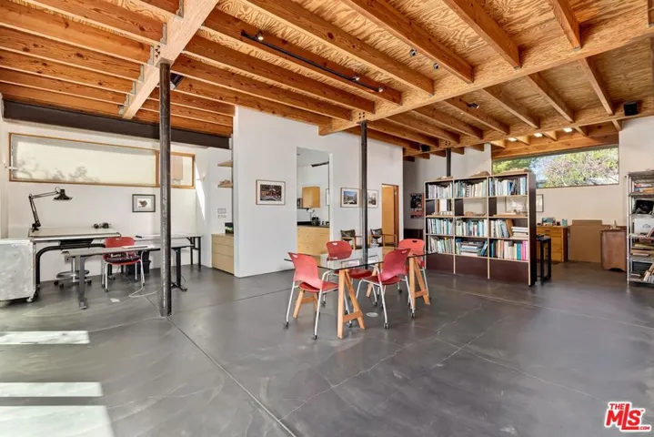 1337 Palms Boulevard, Venice, California 90291