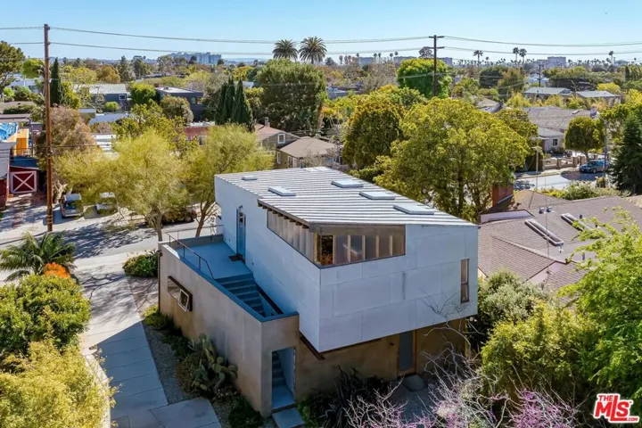 1337 Palms Boulevard, Venice, California 90291