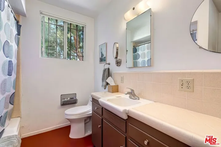 1337 Palms Boulevard, Venice, California 90291