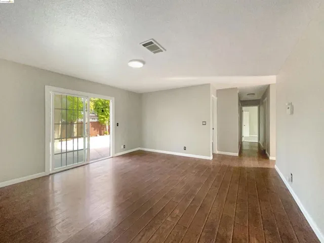 136 Longview Dr, Vacaville, California 95687
