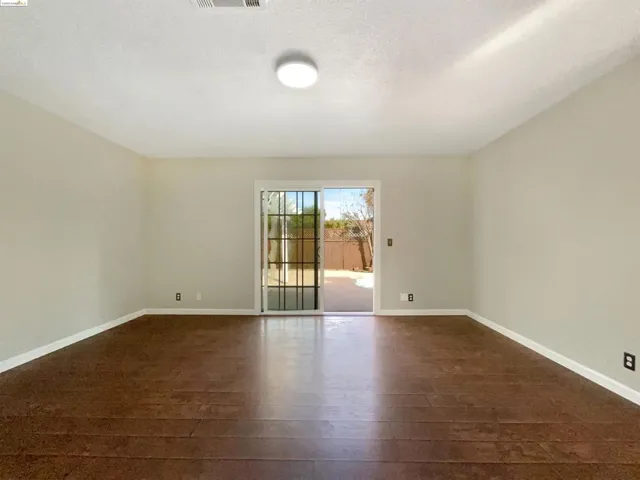 136 Longview Dr, Vacaville, California 95687