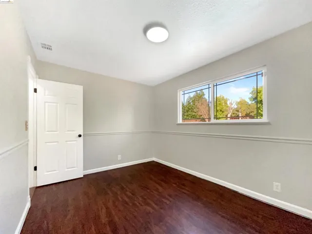 136 Longview Dr, Vacaville, California 95687