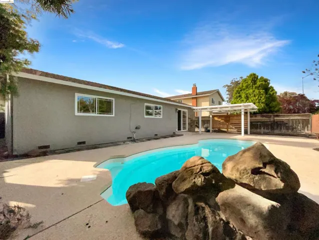 136 Longview Dr, Vacaville, California 95687