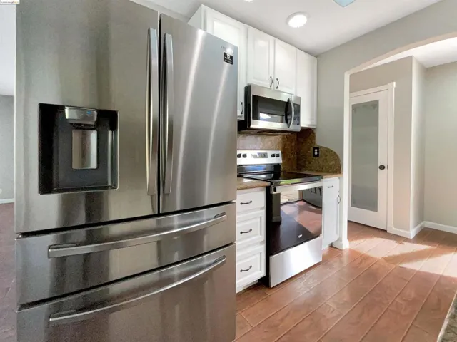 136 Longview Dr, Vacaville, California 95687