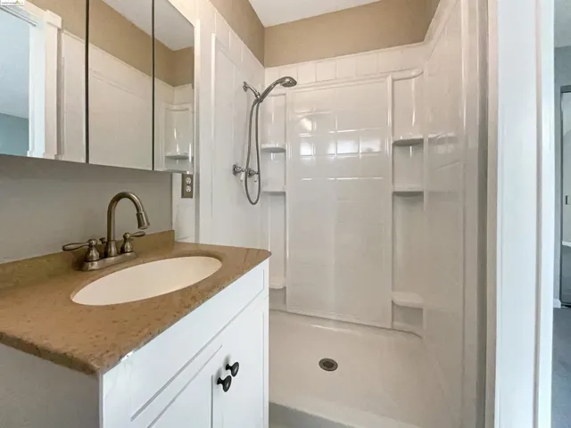 136 Longview Dr, Vacaville, California 95687