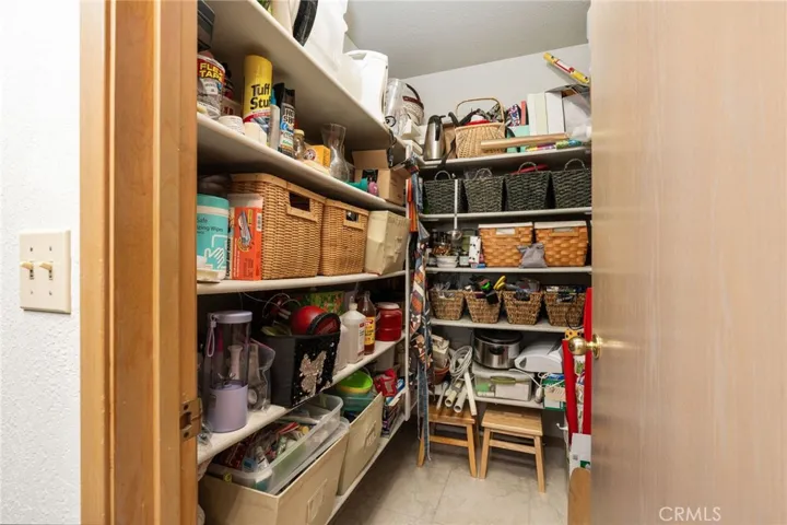 Walk-in Pantry