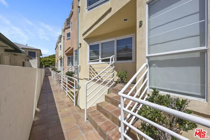 1019 Grant Street B, Santa Monica, California 90405