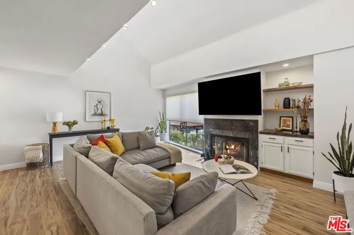 1019 Grant Street B, Santa Monica, California 90405