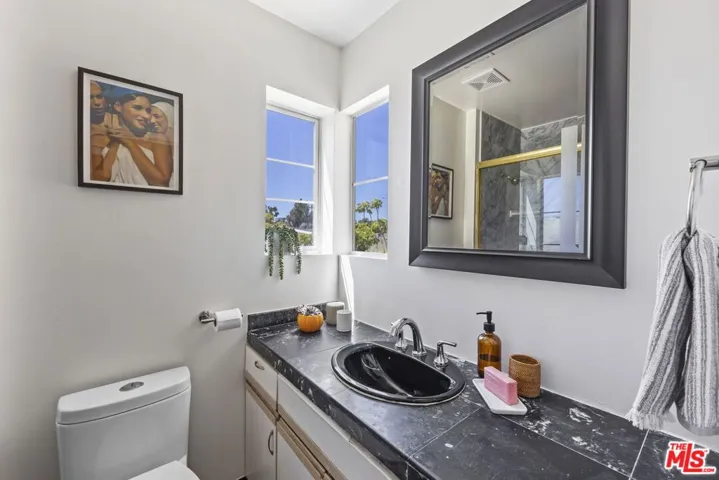 1019 Grant Street B, Santa Monica, California 90405