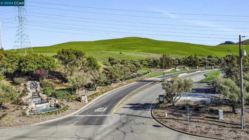 6508 Deerfield Dr, Vallejo, California 94591