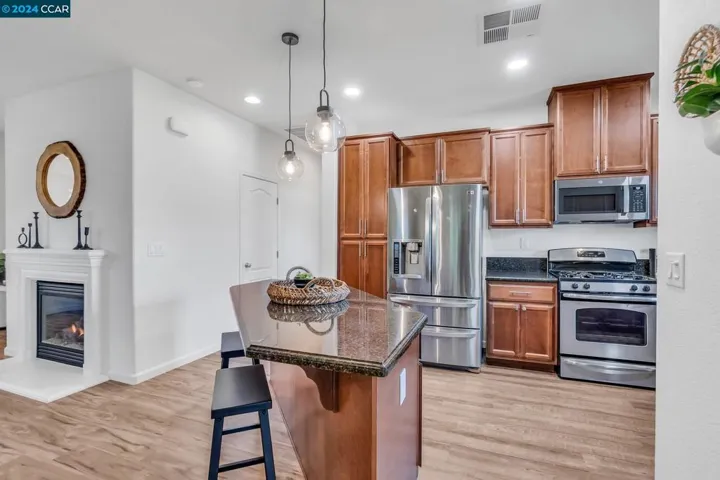 6508 Deerfield Dr, Vallejo, California 94591