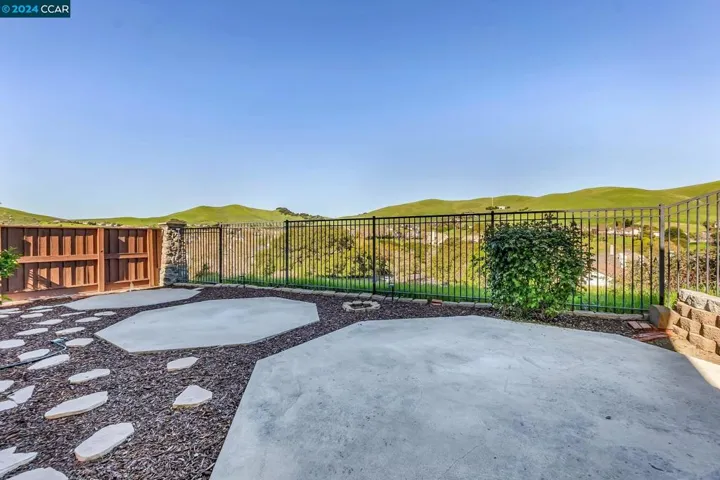6508 Deerfield Dr, Vallejo, California 94591