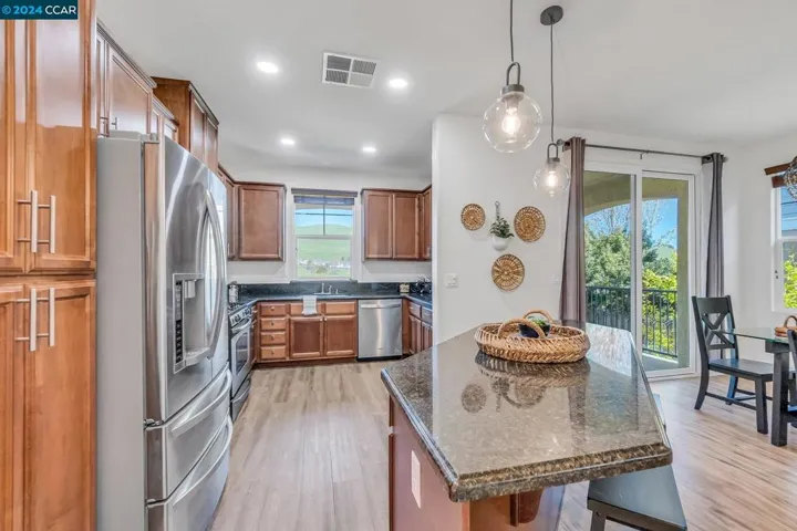 6508 Deerfield Dr, Vallejo, California 94591